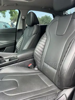 Hyundai Elantra 2025 Black