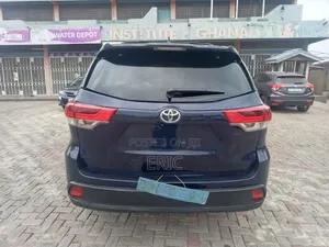 Toyota Highlander 2016 Blue