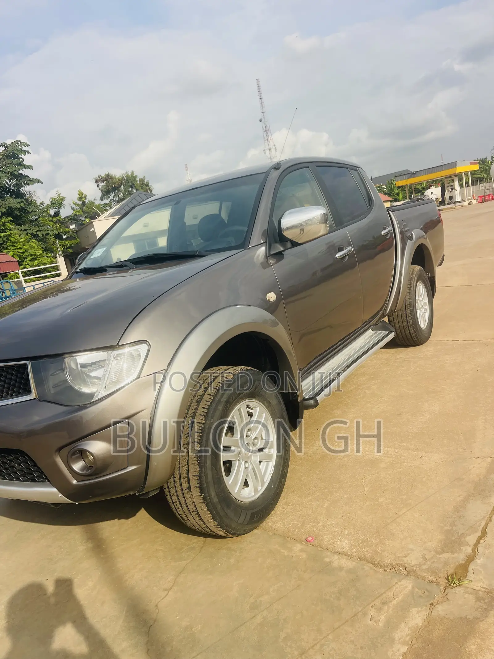 Mitsubishi L200 Double Cab 2.5 180hp 4WD 2012 Gray