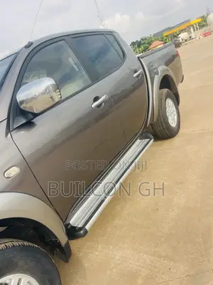 Mitsubishi L200 Double Cab 2.5 180hp 4WD 2012 Gray