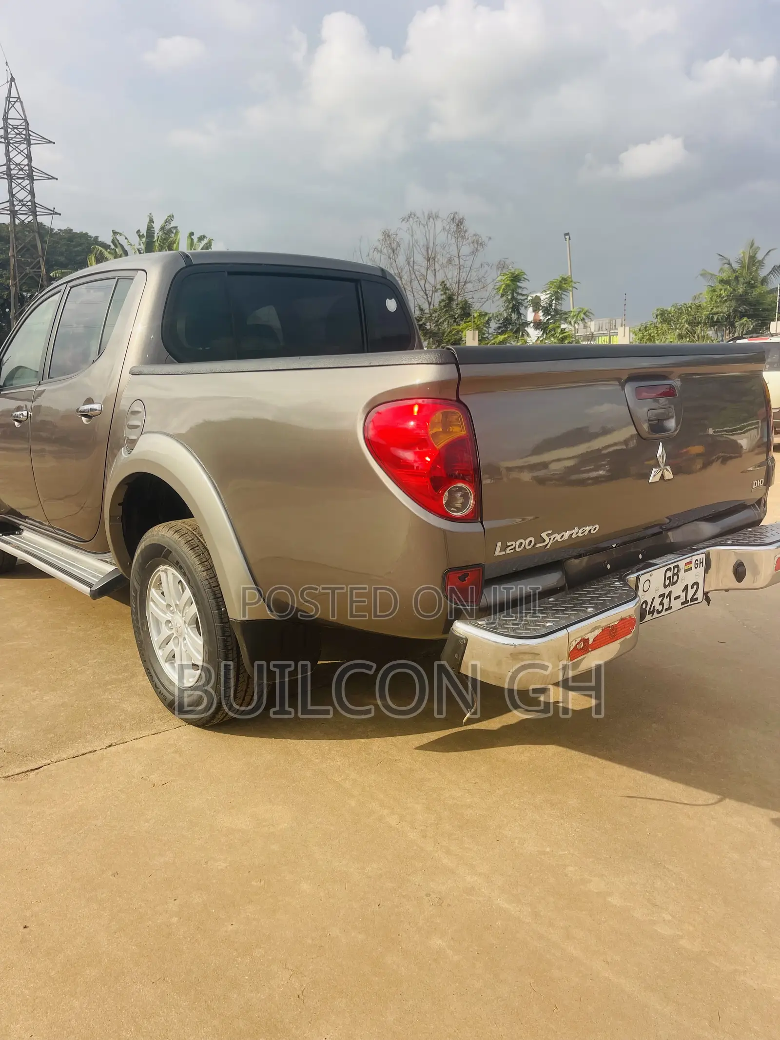 Mitsubishi L200 Double Cab 2.5 180hp 4WD 2012 Gray