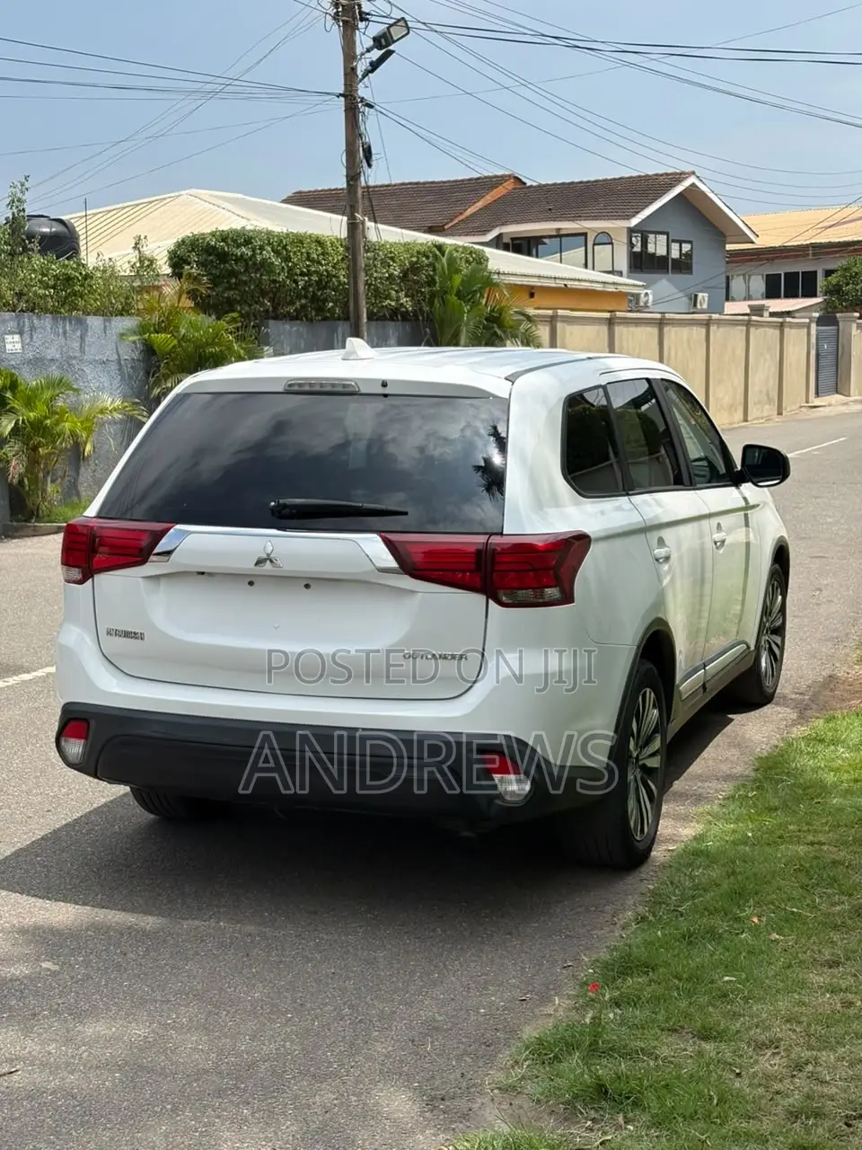 Mitsubishi Outlander SE FWD 2019 White