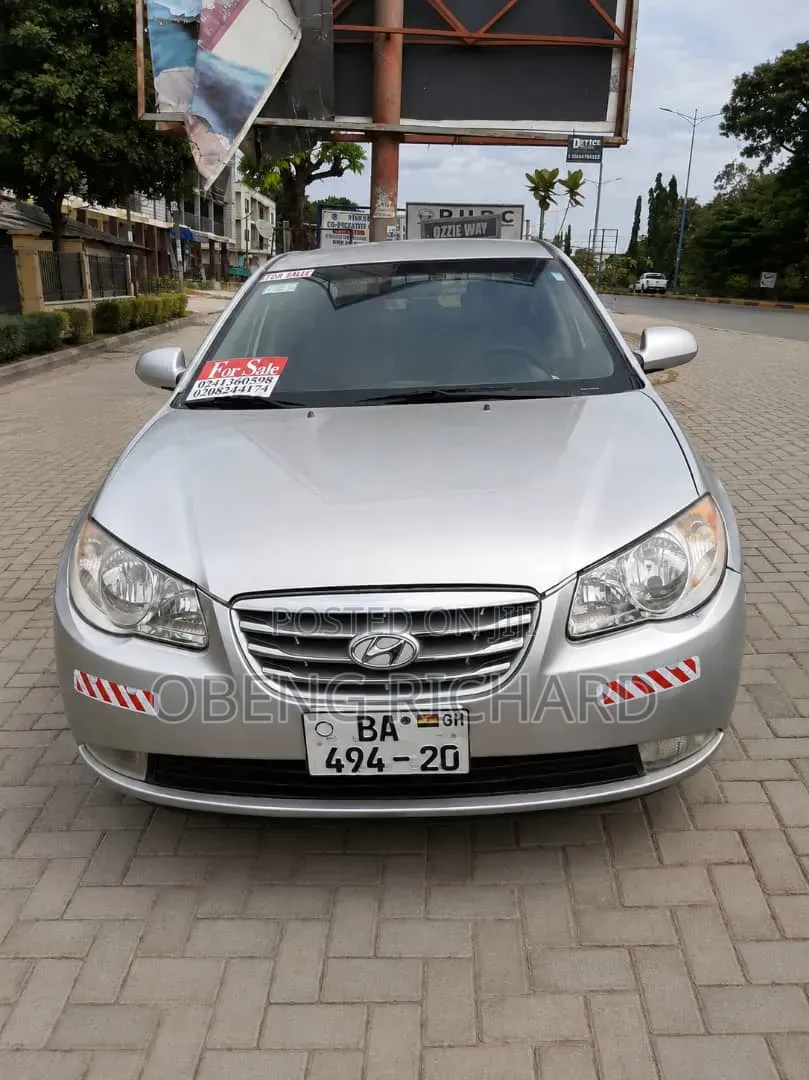 Hyundai Elantra 2010 Silver