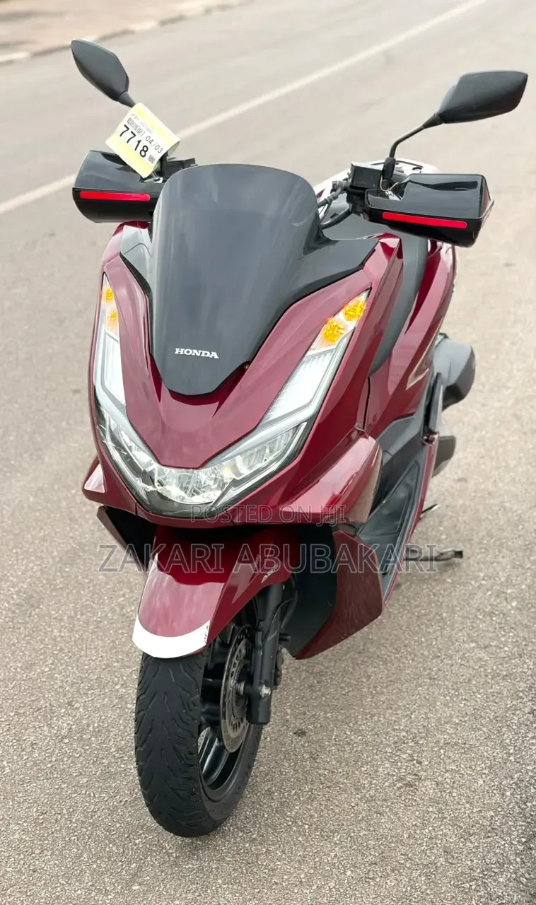 Honda 2023 Red