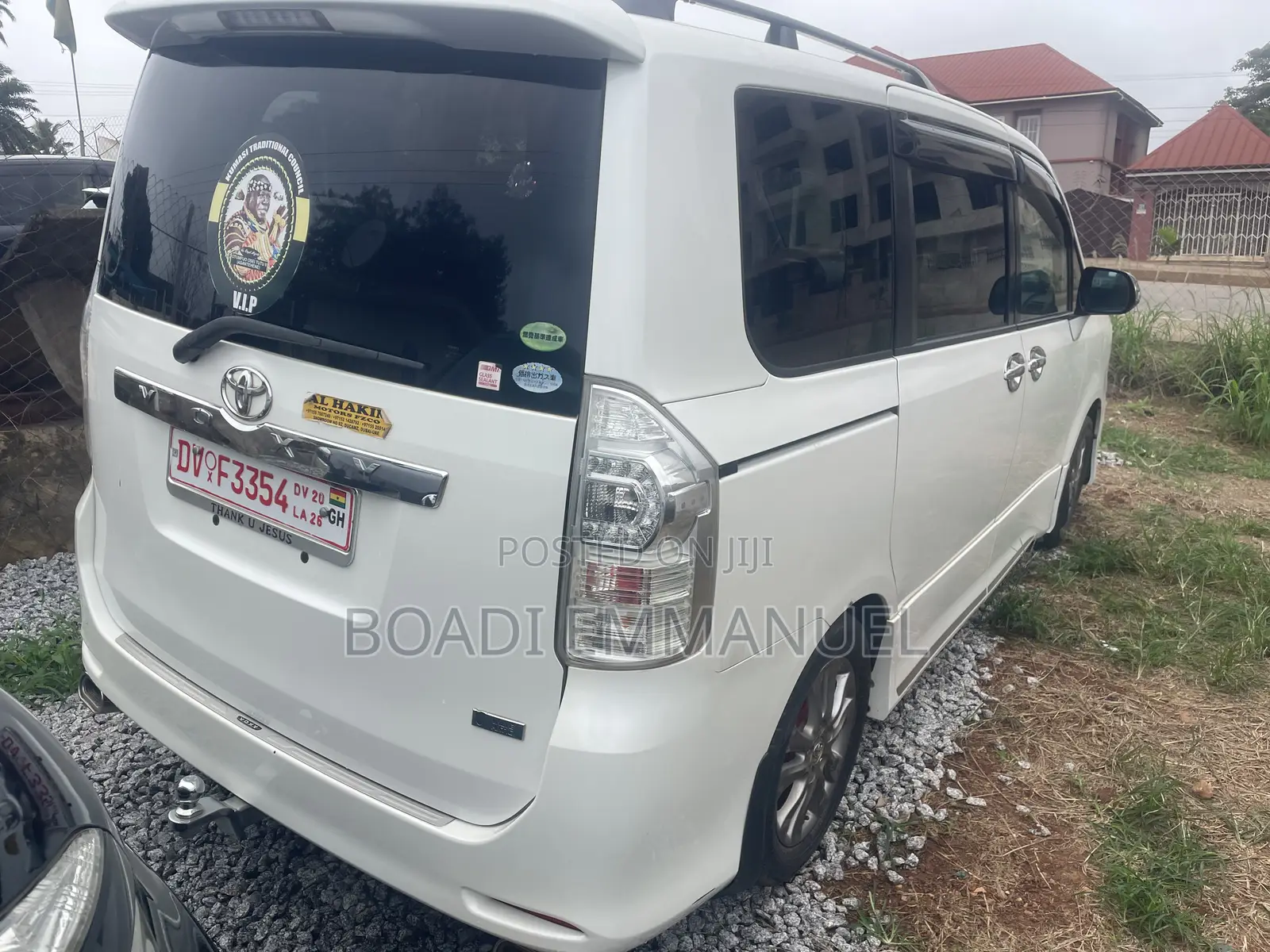 Toyota Voxy 2012 White