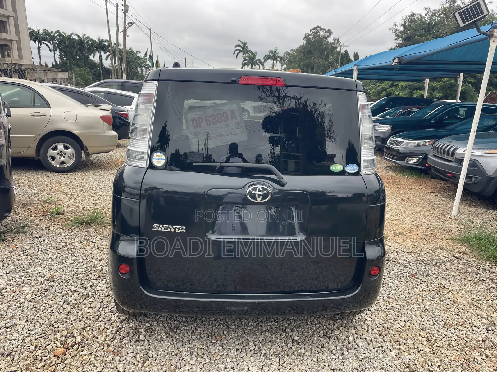 Toyota Sienta 2012 Pearl