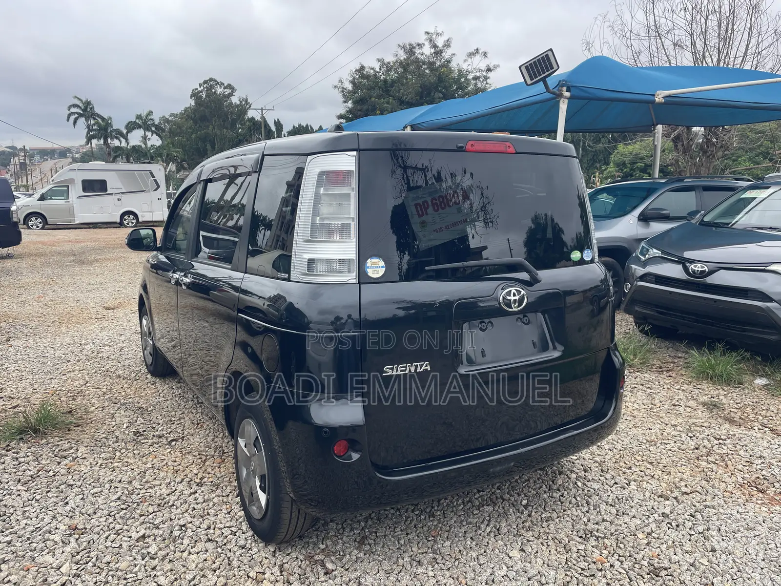 Toyota Sienta 2012 Pearl