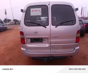Toyota HiAce 2008 Silver
