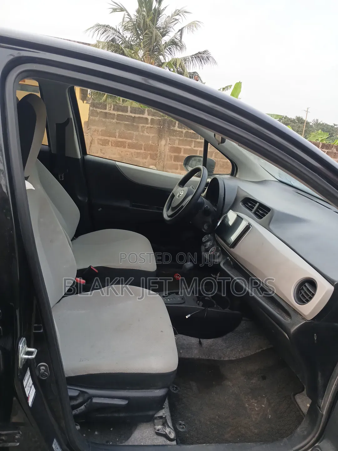 Toyota Vitz 2014 Black