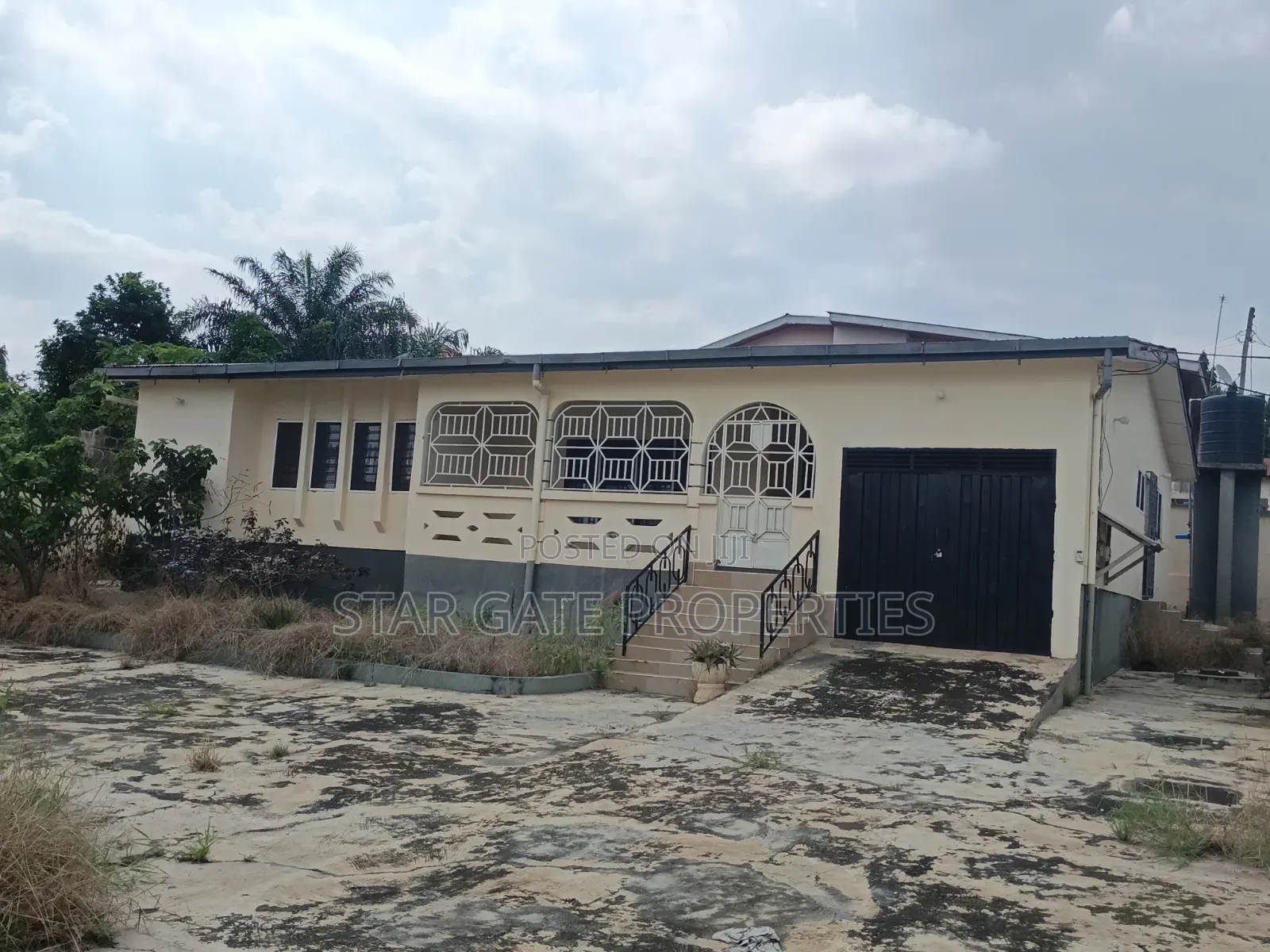 3bdrm House in Oduom, Near Tech, Kumasi Metropolitan for sale