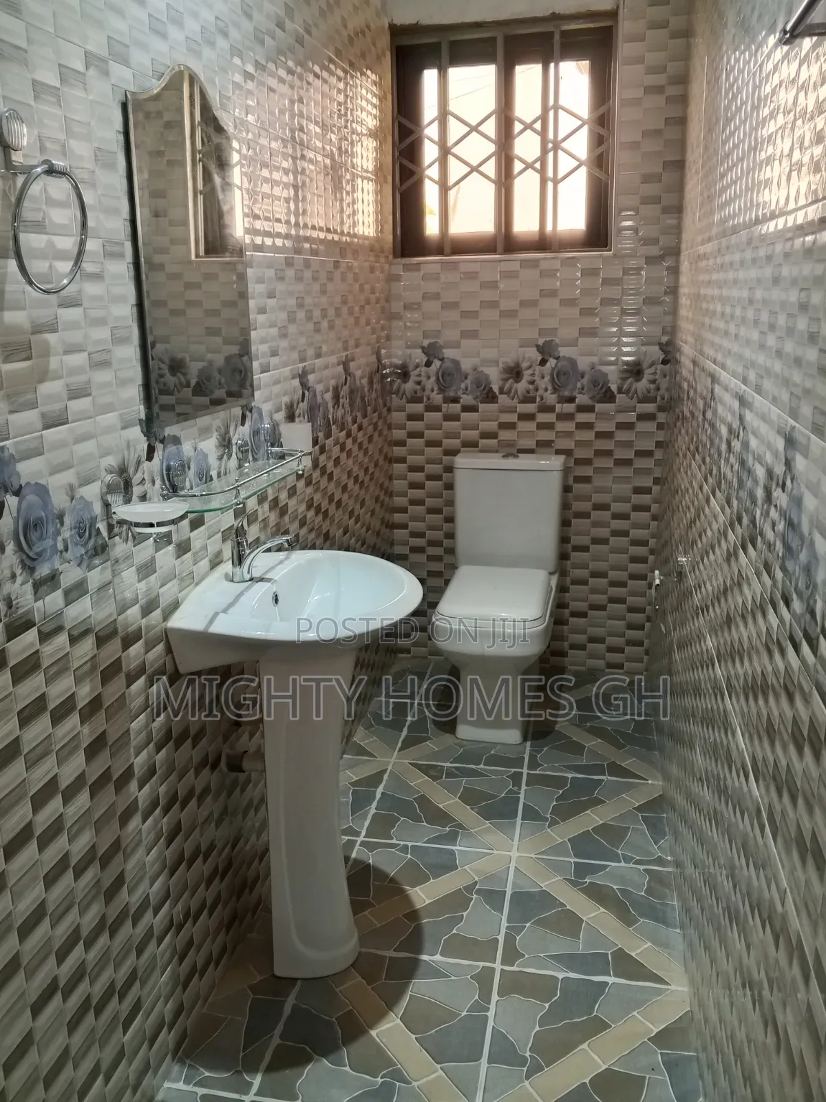 4bdrm House in Mighty Homes, Kasoa for rent
