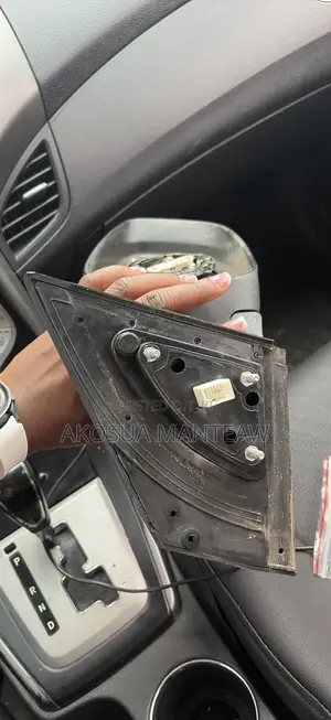 Hyundai Elantra 2011 Empty Mirror