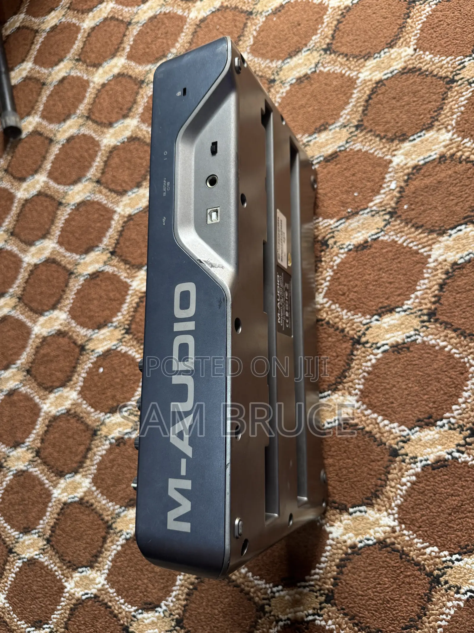 M Audio Oxygen 25