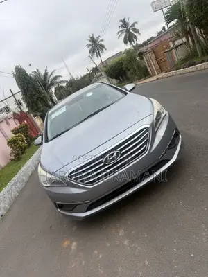 Hyundai Sonata Sport 2.0T Sedan FWD (2.0L 4cyl 6A) 2017