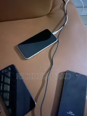 Apple iPhone 11 64 GB White