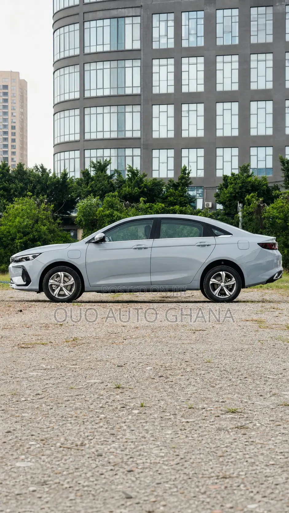 Geely Emgrand EC7 2024 Gray