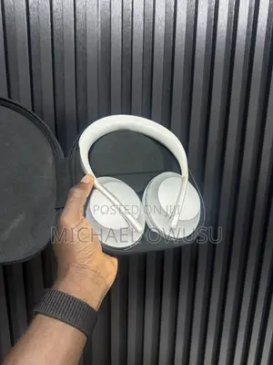 Bose NC 700 HP