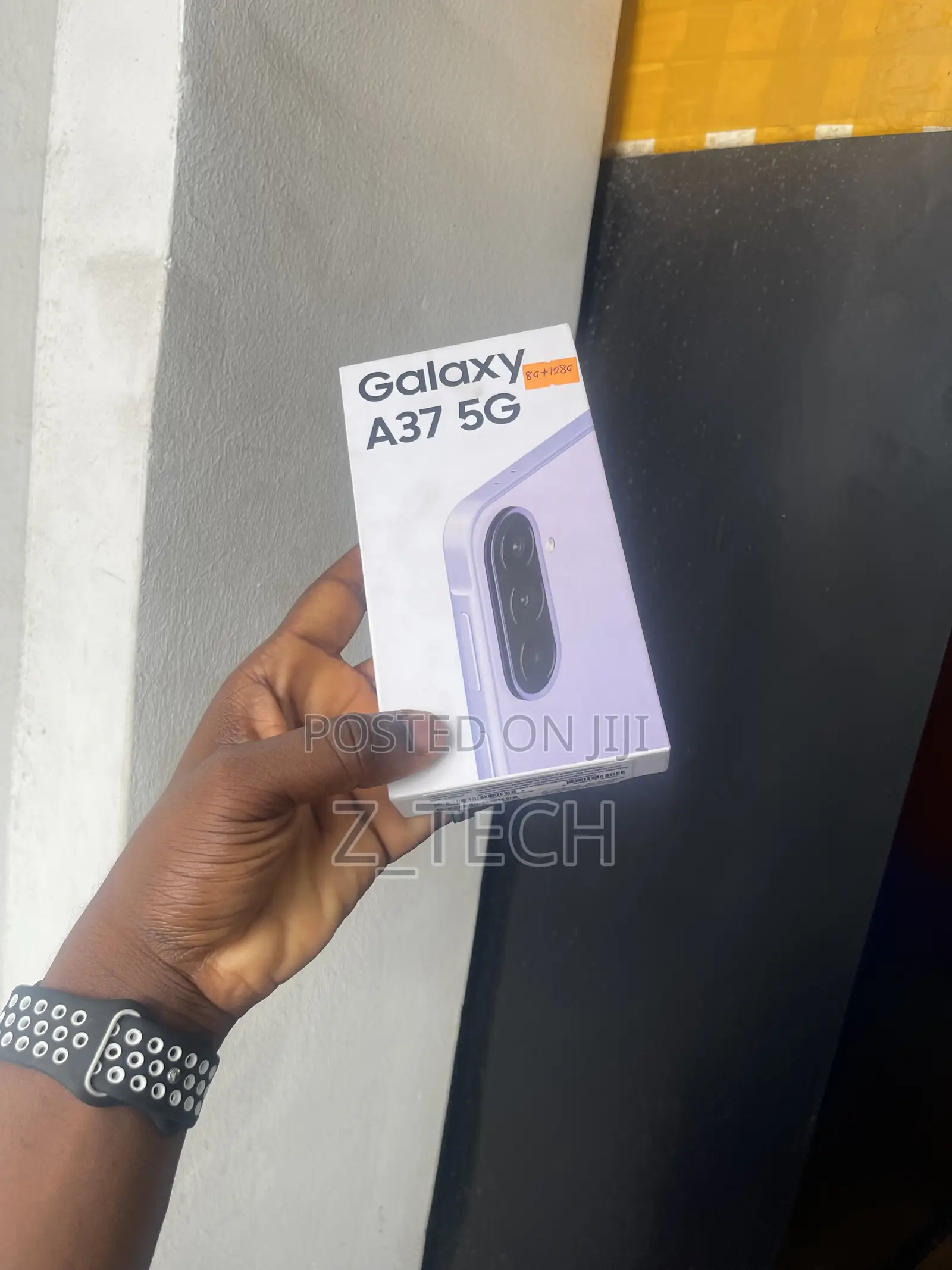 New Samsung Galaxy A37 128 GB Purple
