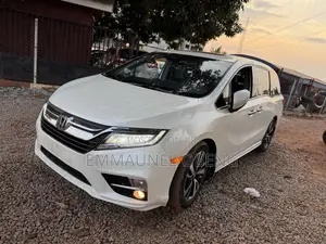 Honda Odyssey 2018 White