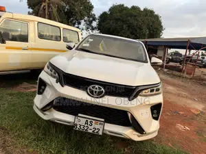 Toyota Fortuner 2017 White