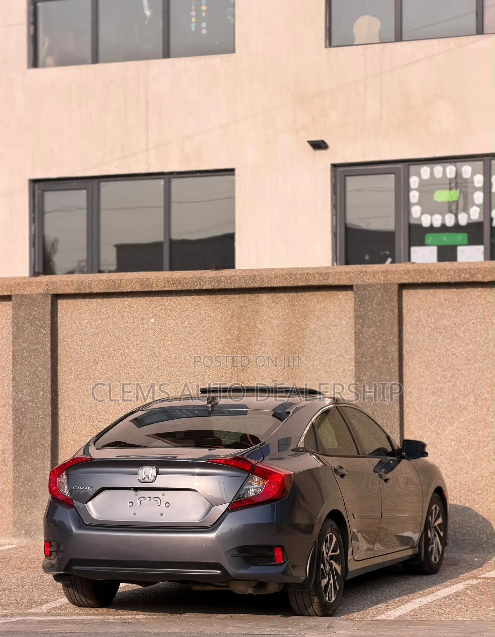 Honda Civic EX 4dr Sedan (2.0L 4cyl) 2017 Gray