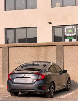 Honda Civic EX 4dr Sedan (2.0L 4cyl) 2017 Gray