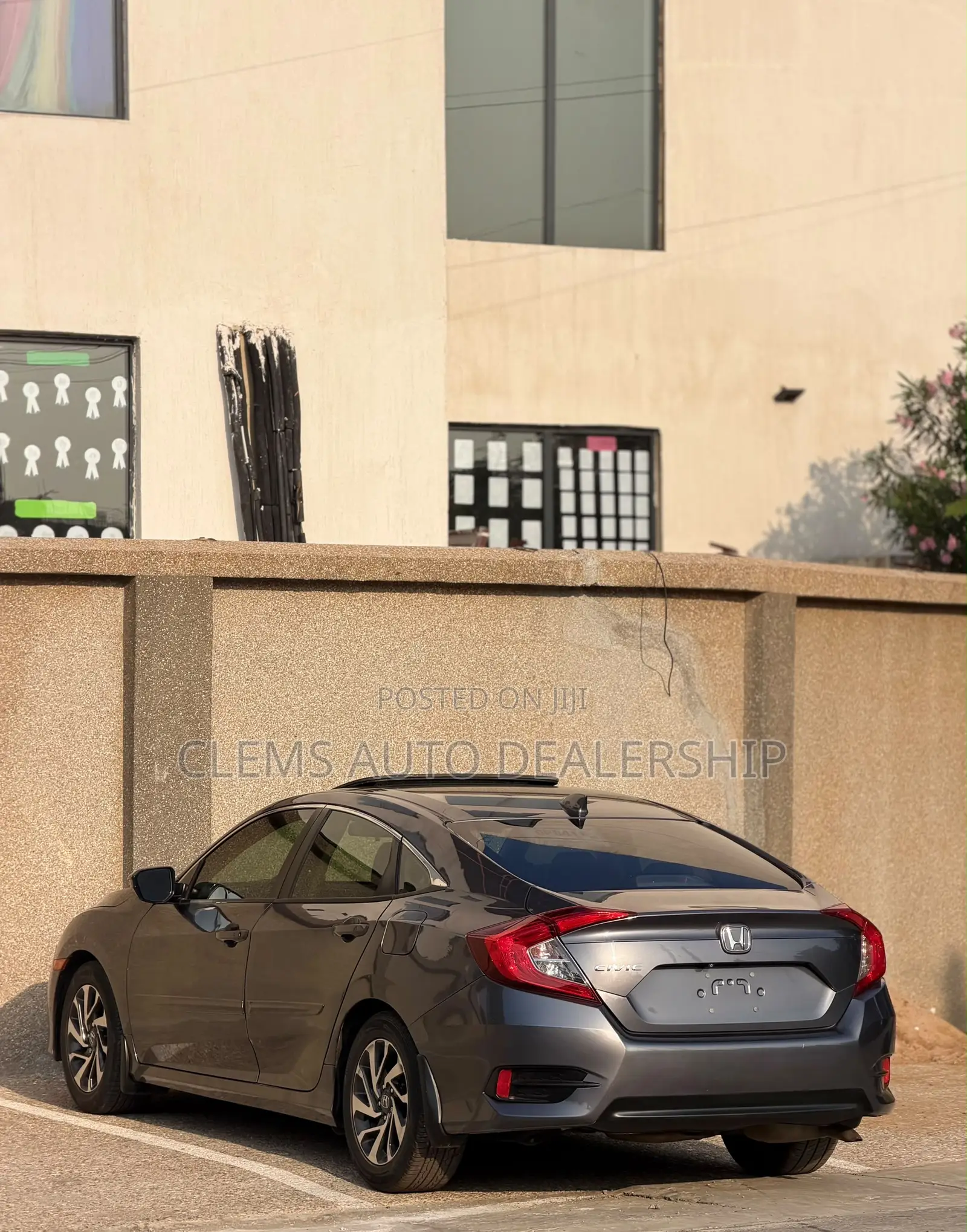 Honda Civic EX 4dr Sedan (2.0L 4cyl) 2017 Gray