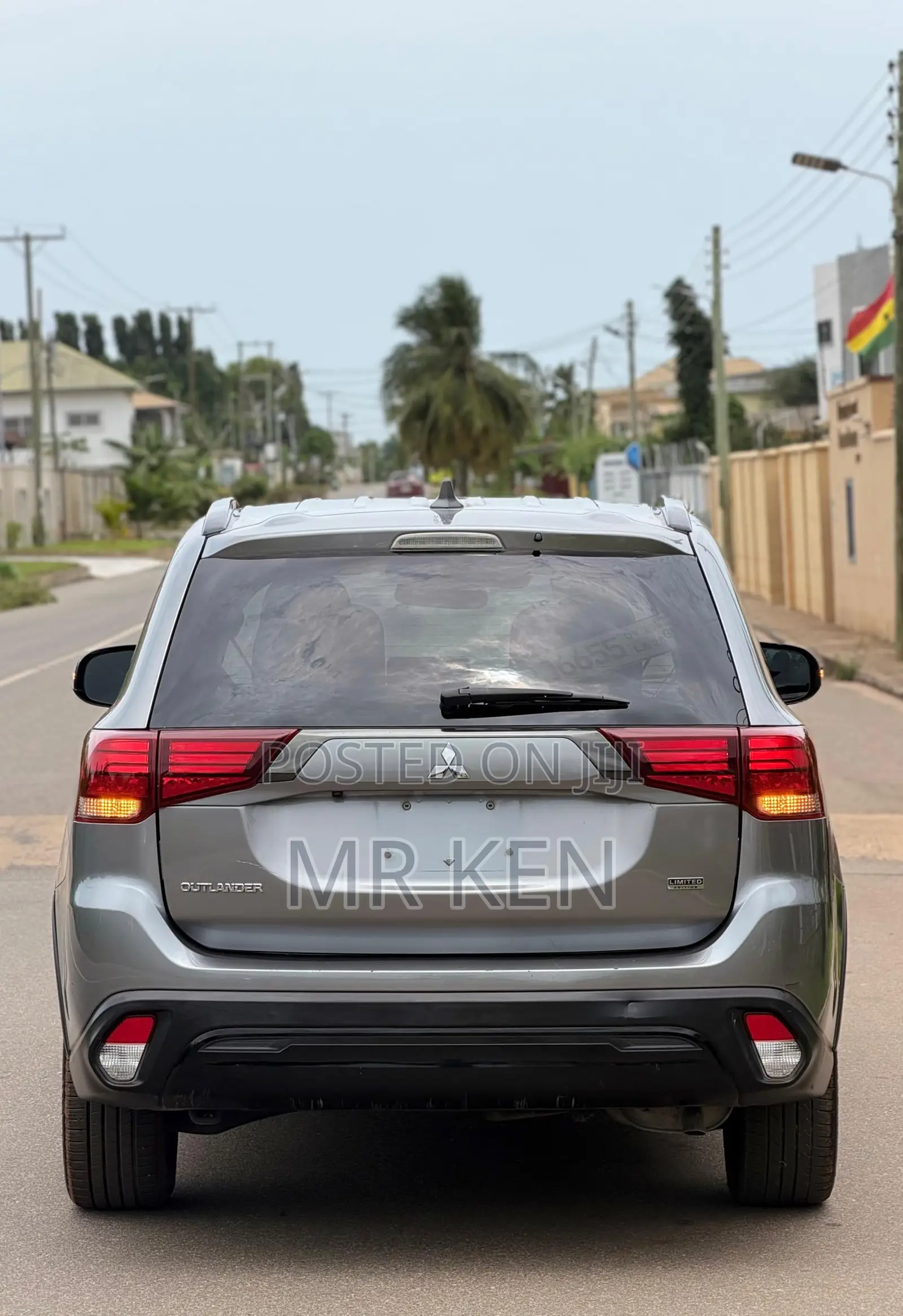 Mitsubishi Outlander LE S-AWC 2020 Gray