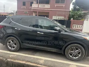 Hyundai Santa Fe Limited Ultimate AWD 2018 Black