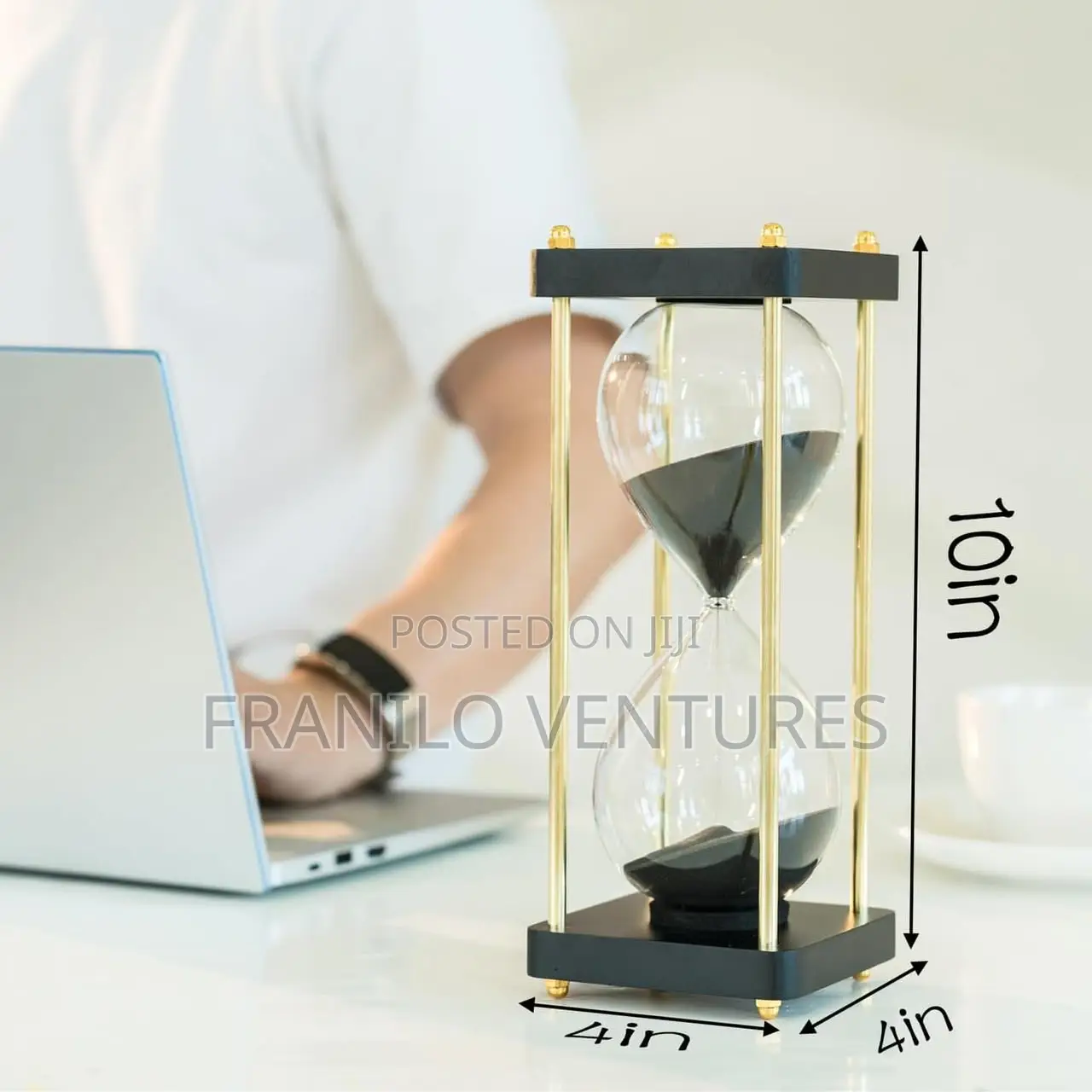 Vintage Hour Glass Ornament. (60 Minutes Glass Timer)