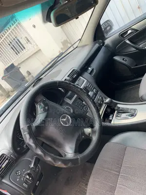 Mercedes-Benz C180 2005 Silver
