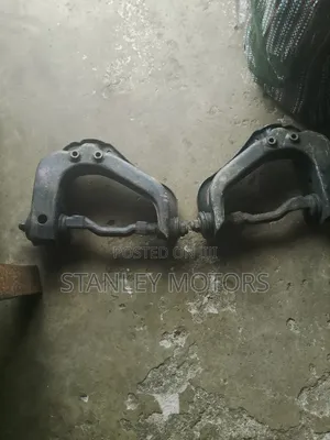 Toyota Hiace Comota Upperarm
