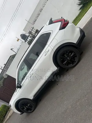 Honda CR-V Sport Touring Hybrid AWD 2026 White