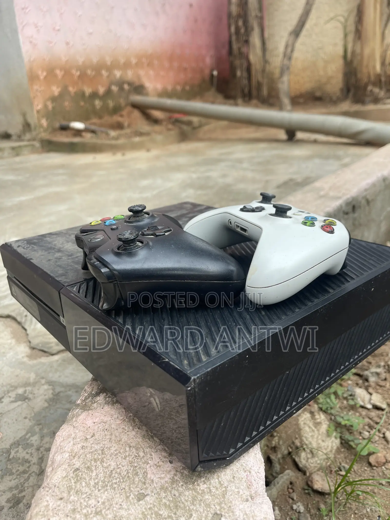 Xbox One With Controllers and 3 Games