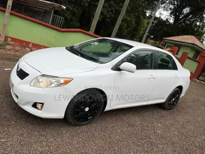 Toyota Corolla 2009 White
