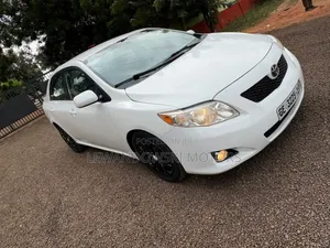 Toyota Corolla 2009 White