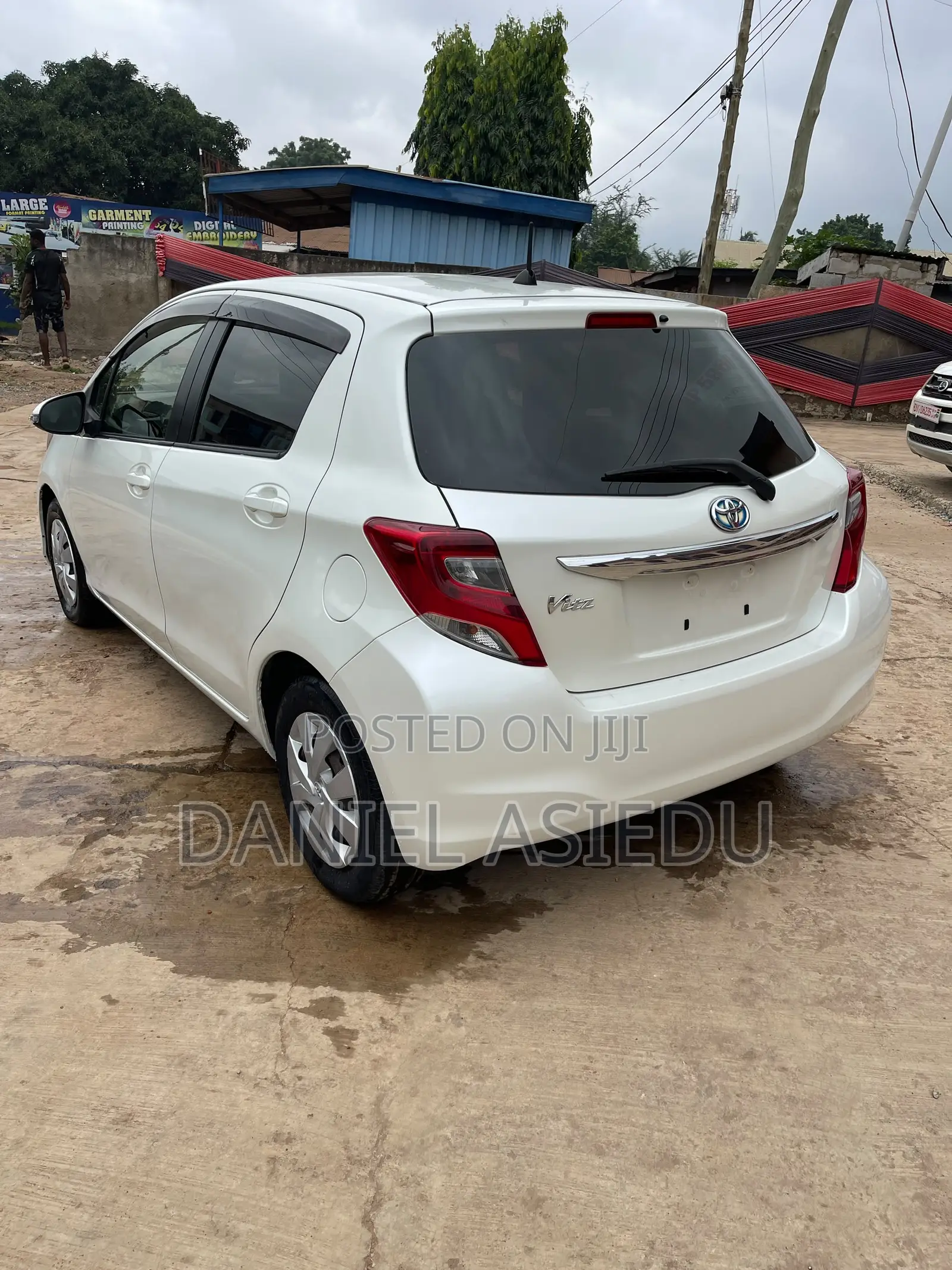 Toyota Vitz 1.3 AWD 3dr 2015 White