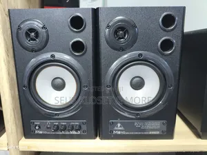 Behringer MS40 Digital 40-Watt Stereo Near-Field Studio Monitors.