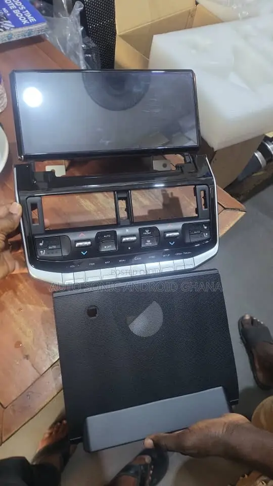 Toyota Land Cruiser 2016 Upgraded to 2023 Android Infotainment Screens