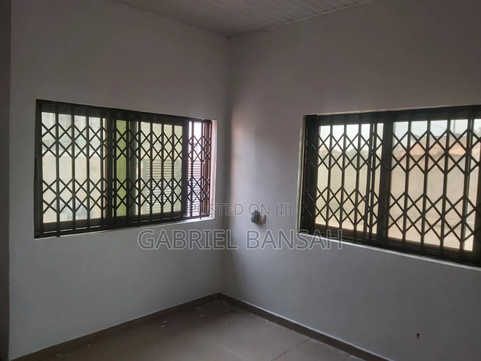 2bdrm Townhouse / Terrace in Top Hill Estate, Dawhenya for rent