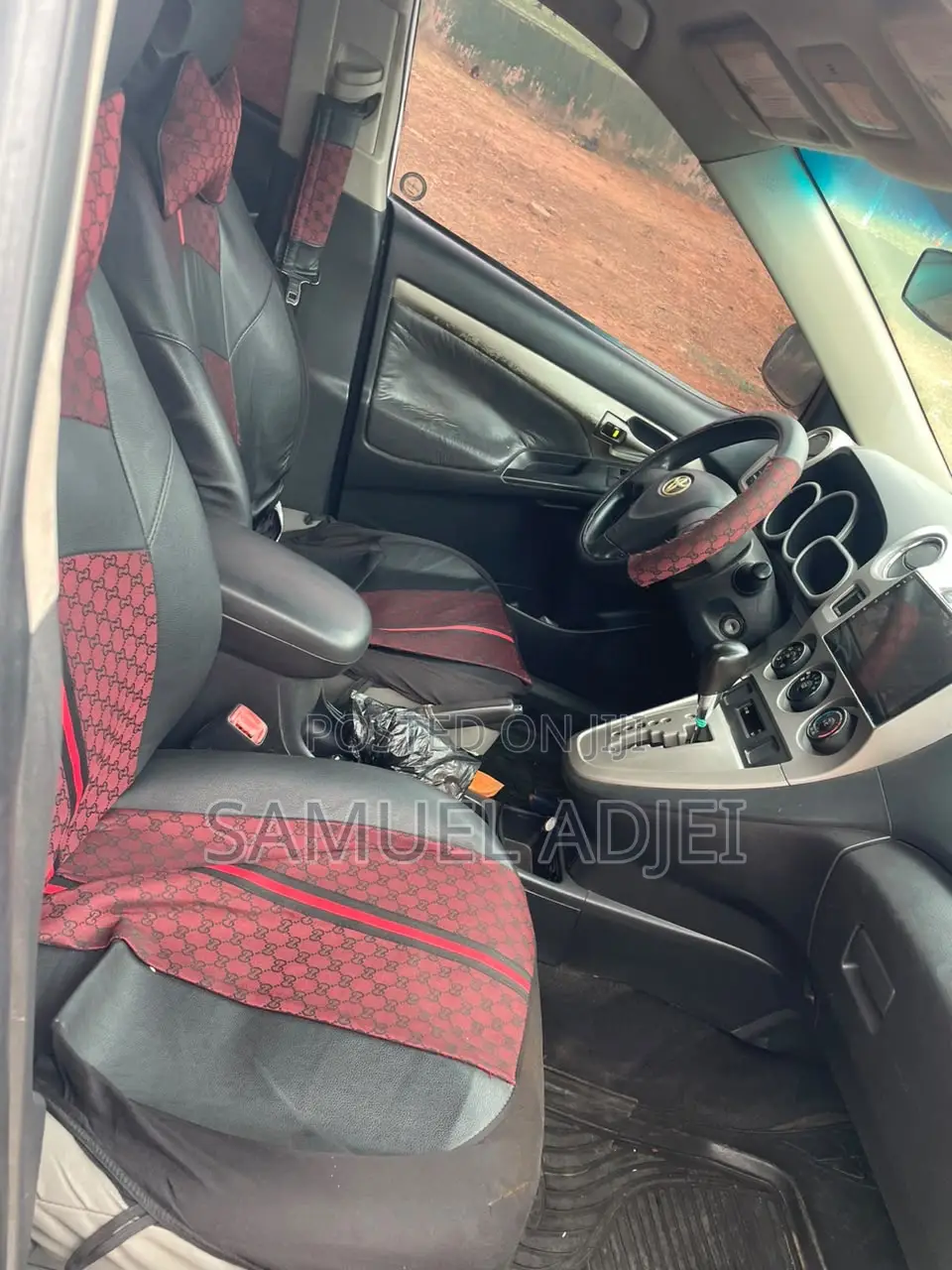 Toyota Matrix 2010 White