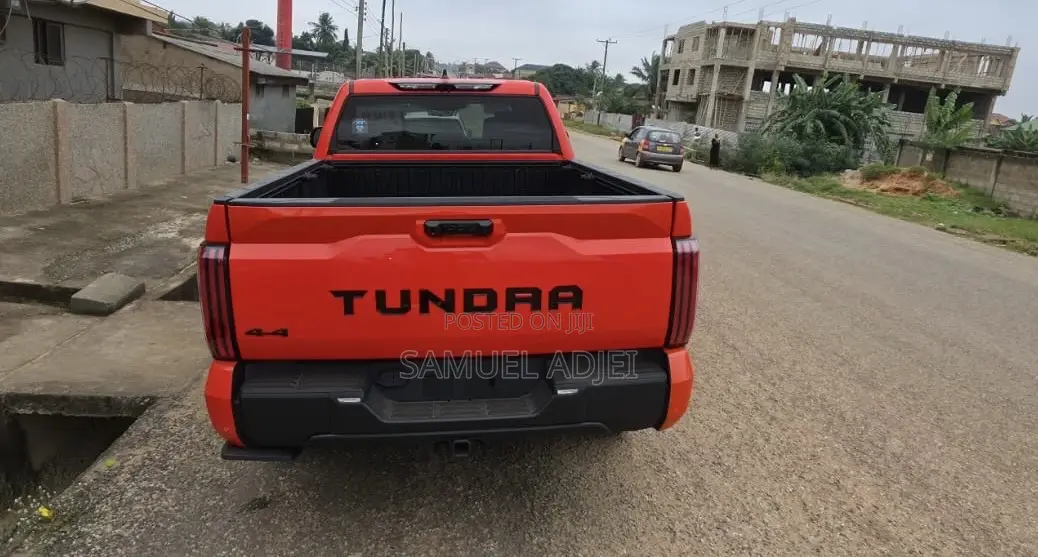 Toyota Tundra 2024 Red