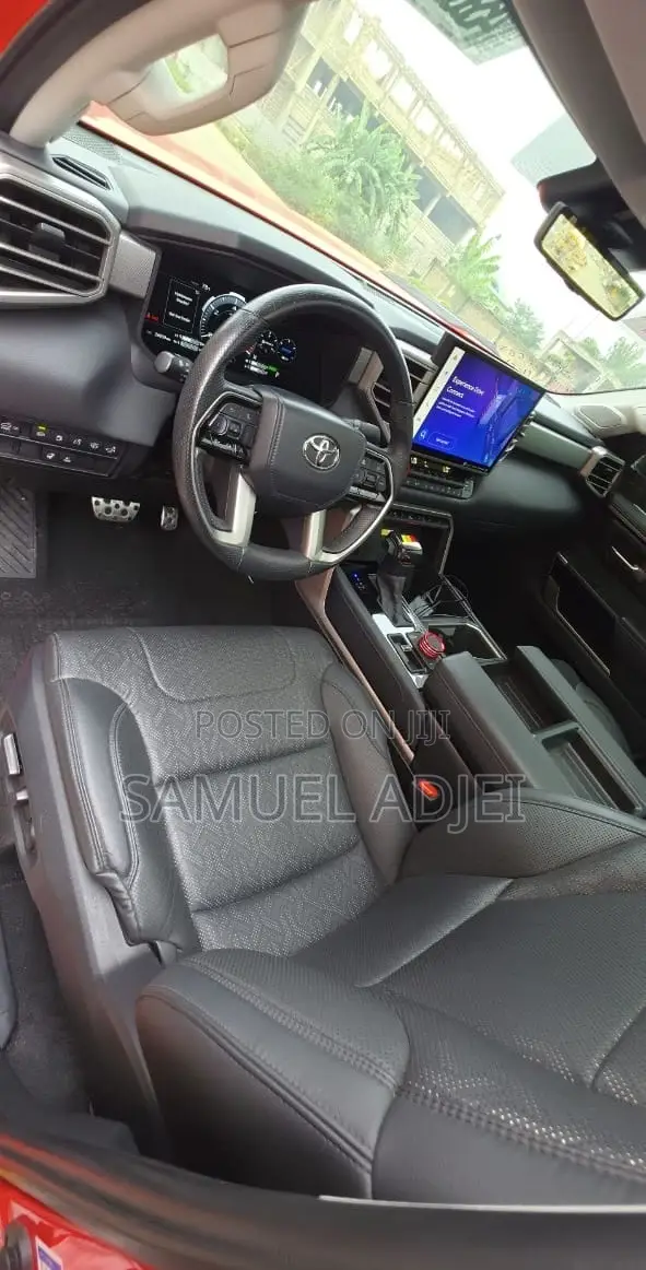 Toyota Tundra 2024 Red