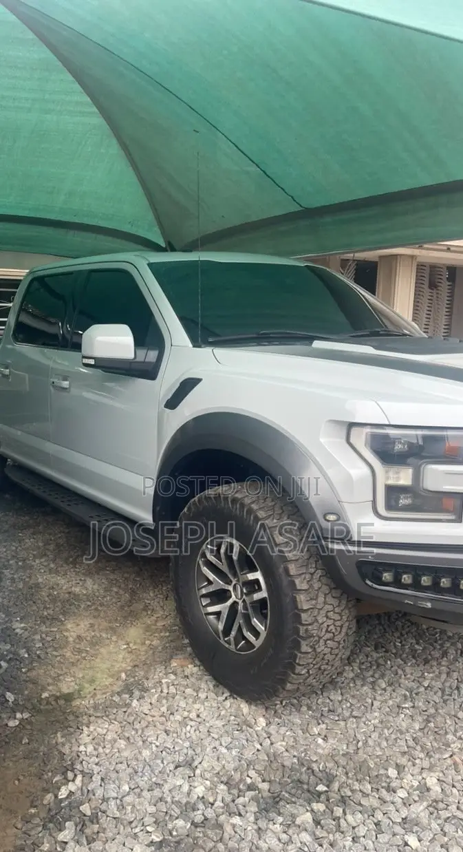 Ford F-150 Raptor 4x4 SuperCab Styleside 5.5 ft. box 133 in. WB 2018