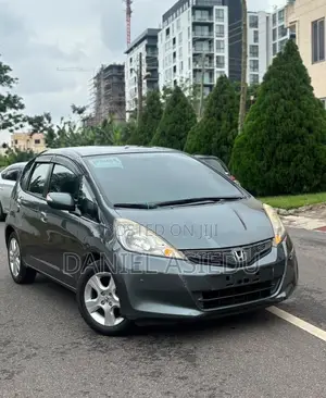 Honda Fit Automatic 2011 Gray
