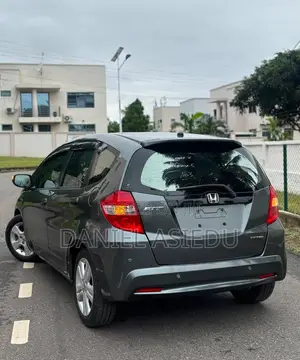 Honda Fit Automatic 2011 Gray