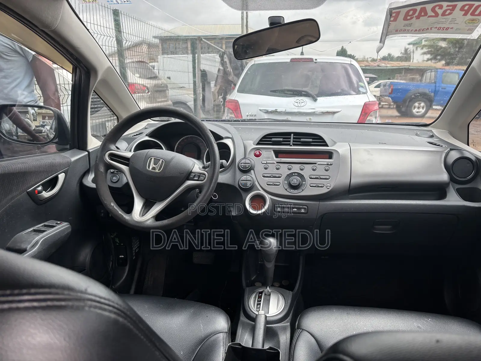 Honda Fit Automatic 2011 Gray