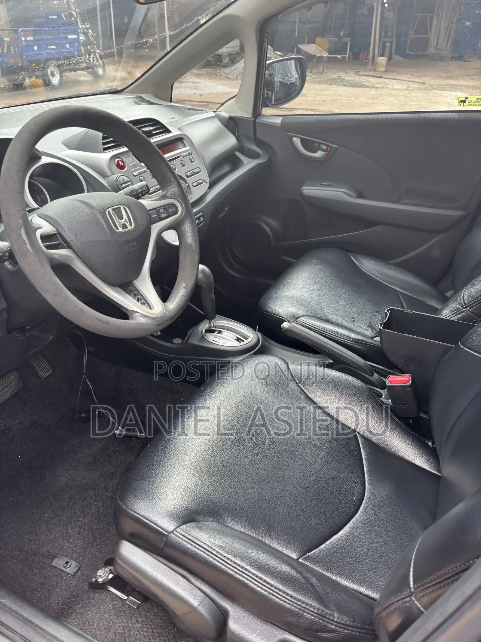 Honda Fit Automatic 2011 Gray