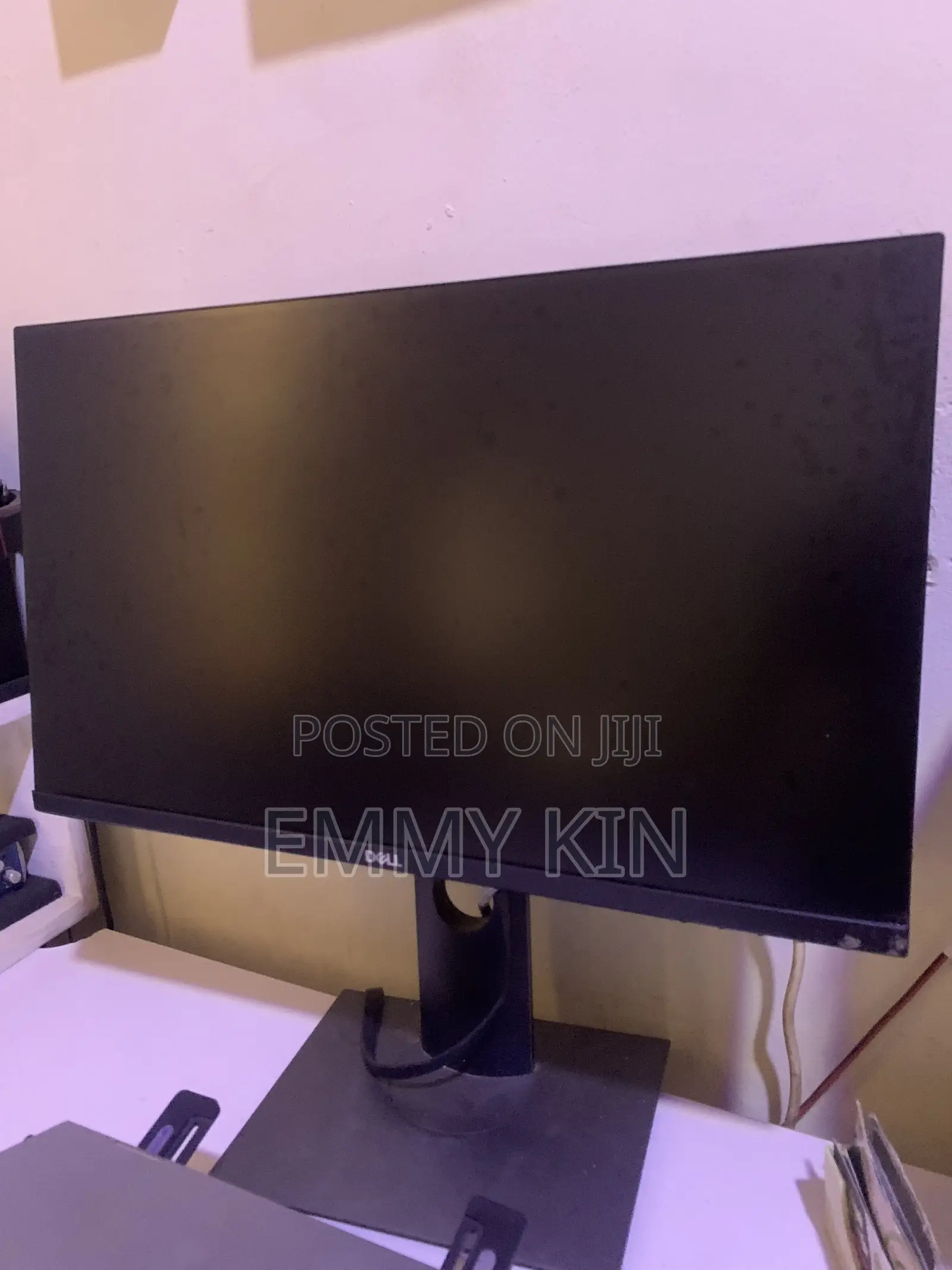 Dell 24 Inches Monitor