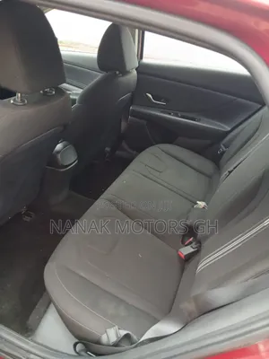 Hyundai Elantra SEL 2021 Red